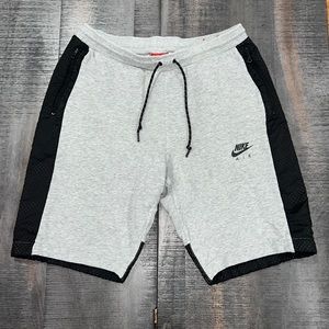 Men’s Nike Shorts Medium